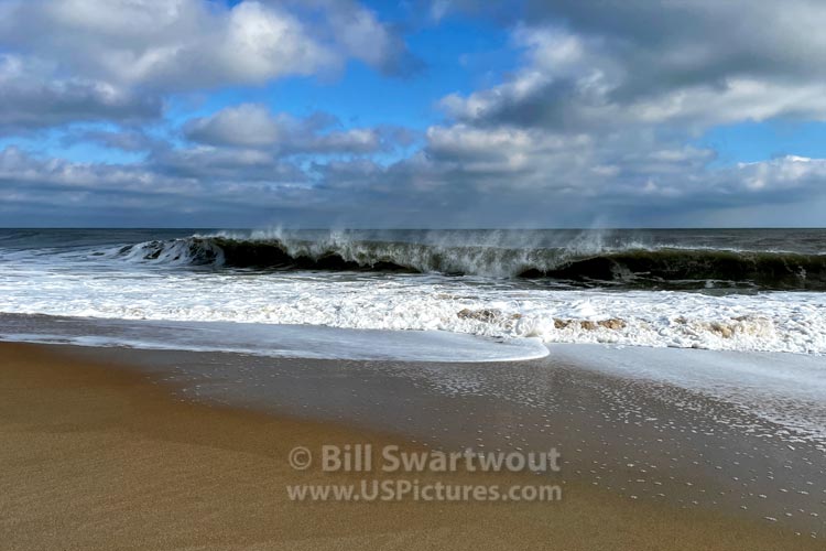 Ocean Waves at Fenwick Island State Park